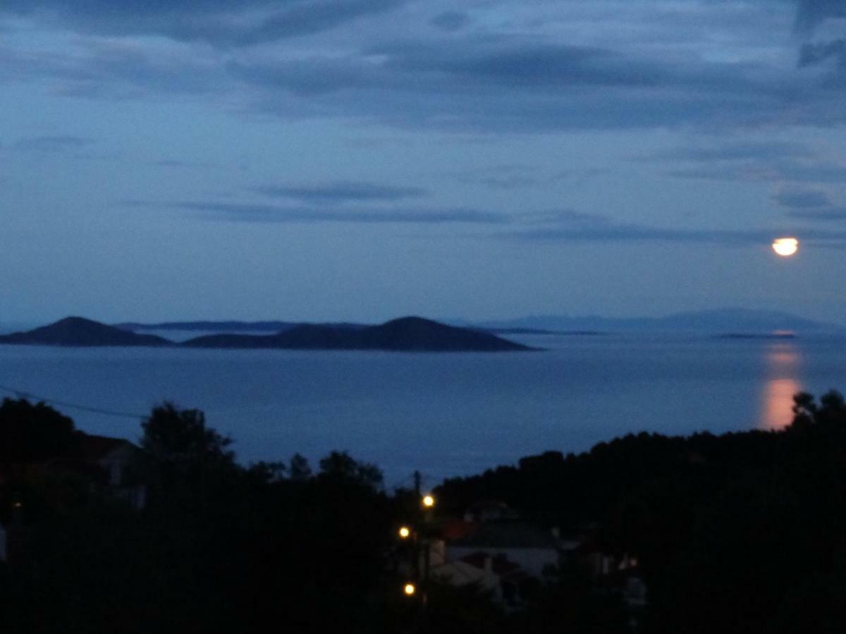 Elena'S House Apartment Alonnisos Town ภายนอก รูปภาพ